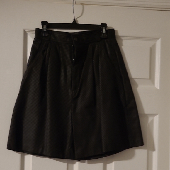 Mint Pants - NWOT Black And Gray Houndstooth Real Leathet Shorts Made In The USA